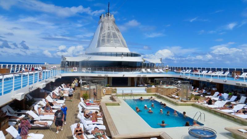 Oceania Marina Review, Pool Deck