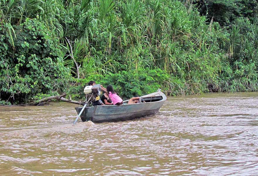 Children Navigating the Tambopata River