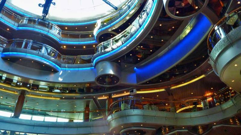 Centrum, Rhapsody of the Seas Tour
