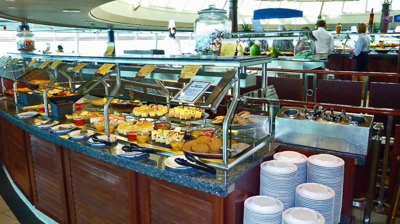 Dessert Counter, Windjammer Buffet, Rhapsody of the Seas Tour