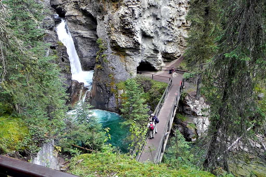 Lower Falls, Hiking Johnston Canyon