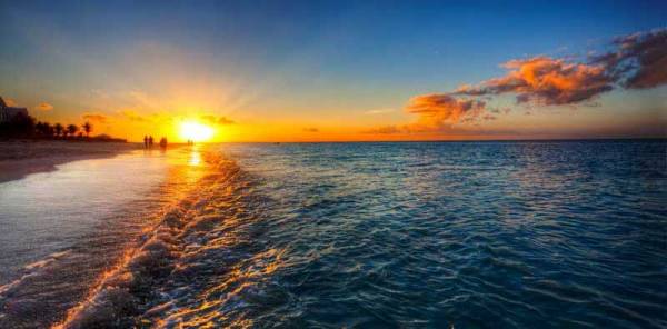 Sunset, Grace Bay Beach, Visit Turks & Caicos