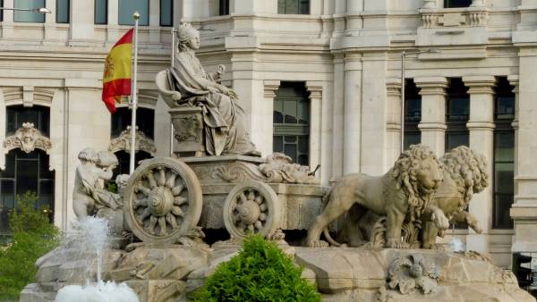 Cibeles Fountain, City Hall, Madrid Tour