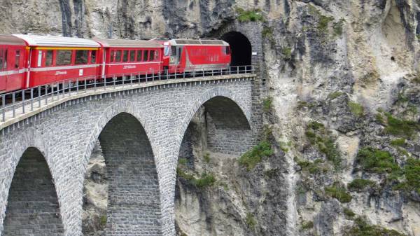 Landwasser Viaduct, Glacier Express, Visit St Moritz