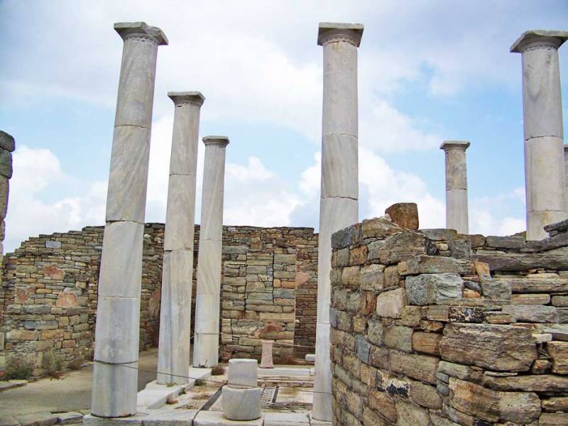 Delos Marble Columns, Delos Day Trip