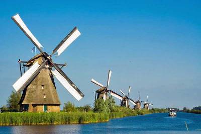Kinderdijk Windmills, Rhine River Cruise
