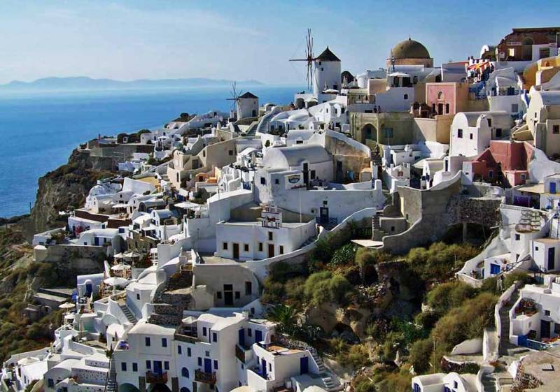 Oia Windmills, Visit Santorini