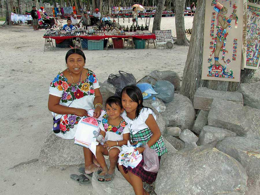 Vendors, Chichén Itzá Tour