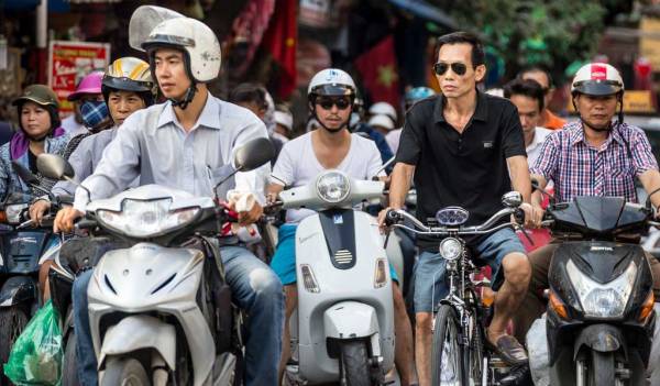 Scooter Traffic, Visit Hanoi