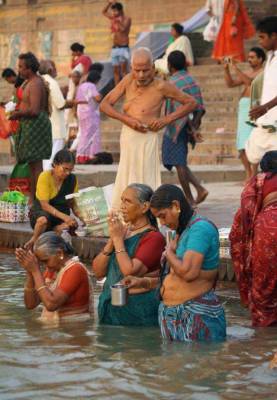 Ganges River Worshippers, Visit Varanasi