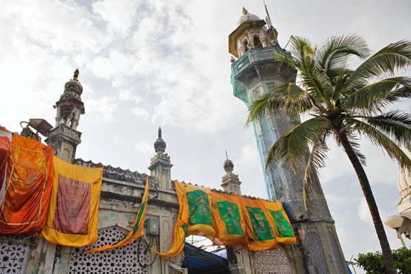 Haji Ali Dargah Mosque, Visit Mumbai