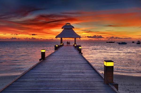 Maldives Sunset, Visit the Maldives