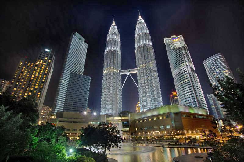 Peteronas Twin Towers, Visit Kuala Lumpur
