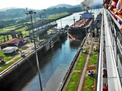 Coral Princess in Parallel Panama Canal Locks, Visit Panama Canal