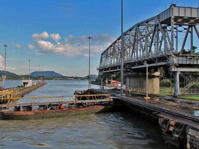 Miraflores Locks Swing Bridge, Visit Panama Canal