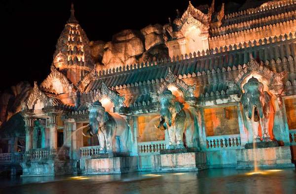 Palace of the Elephants, Visit Phuket