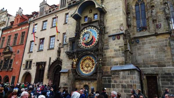 Astronomical Clock, Touring Prague