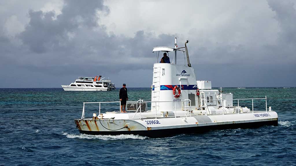 Semi Submersible, Norman Reef, Great Barrier Reef