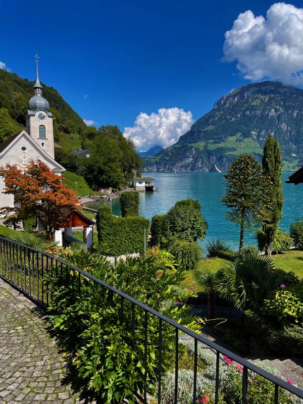 Bauen, Lake Lucerne