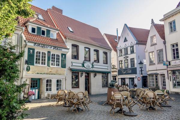 Top 10 Things to See and Do in Bremen, Schnoor District, Medienservice @Pixabay