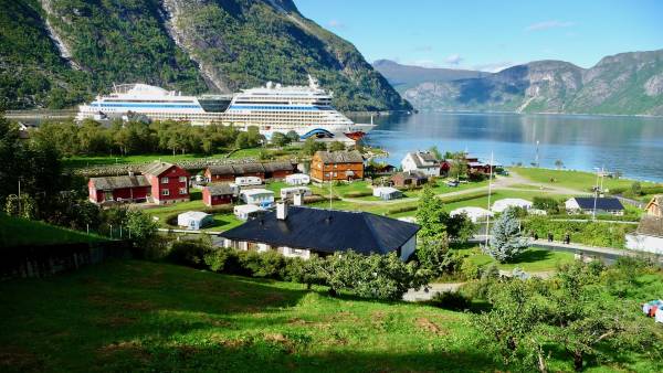 Top 10 Things to See and Do in Eidfjord