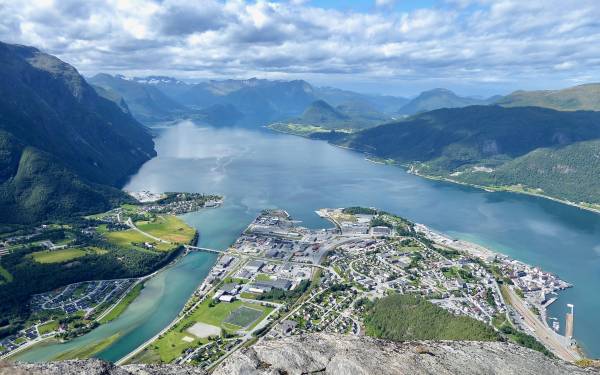 Visit Andalsnes, B Jonas @ Wikimedia