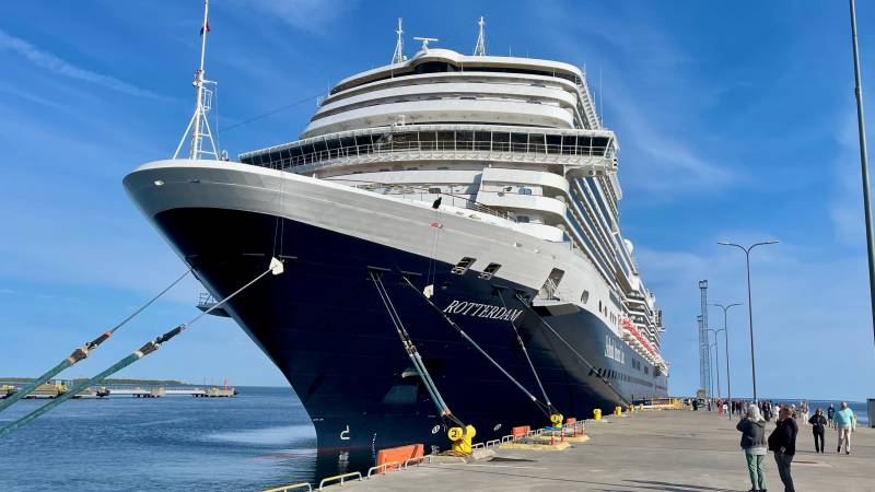 Holland America Rotterdam Review, Tallinn