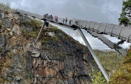 Voringsfossen Waterfall Step Bridge, Eidfjord Voringsfossen Waterfall Step Bridge, Eidfjord